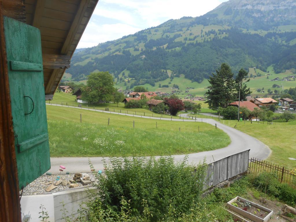 Apartmán Terminus Reinisch Frutigen Pokoj fotografie